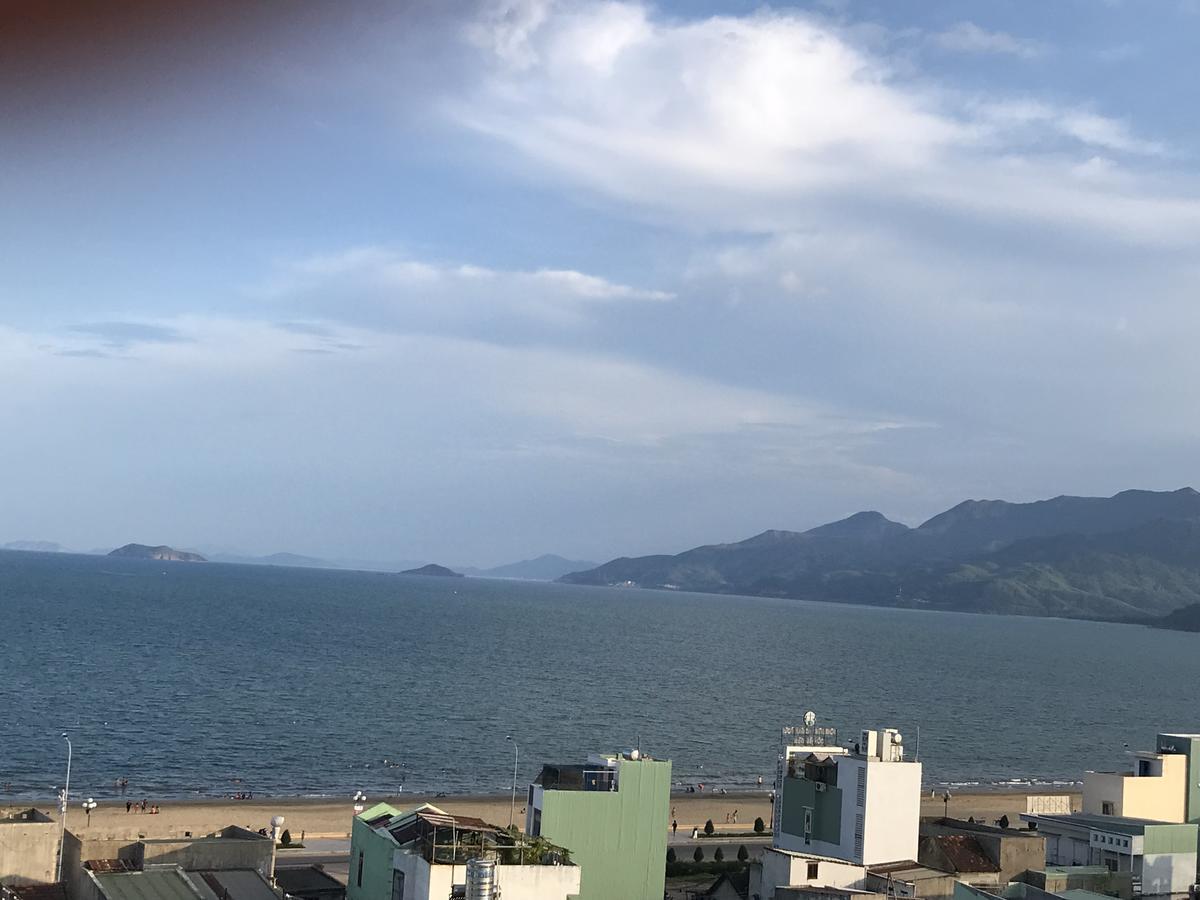 トラムアン ホテル クイニョン エクステリア 写真